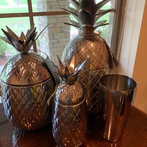 Tommy Bahama pineapple set